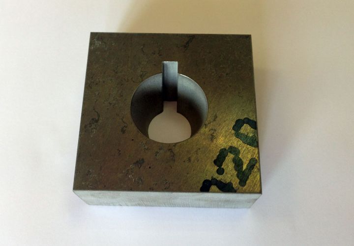 Découpe bloc aluminium épaisseur 40 mm